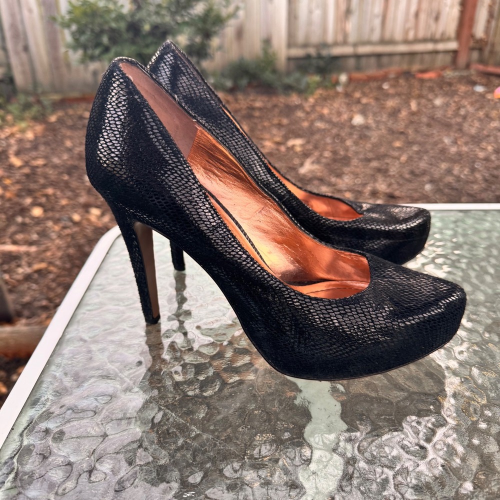BCBGeneration Black Snakeskin Embossed Platform Pumps Stiletto Heels Size‎ 8.5B